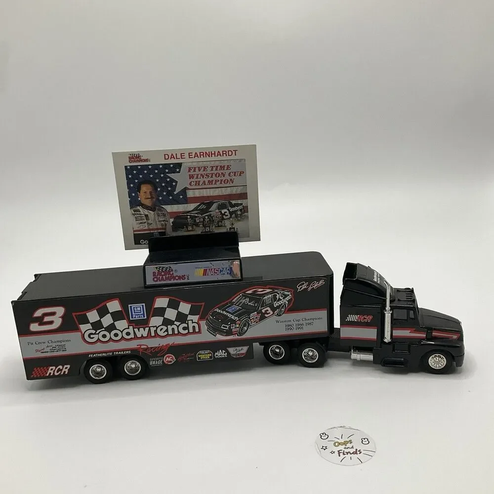Dale Earnhardt Sr Vtg NASCAR #3 Goodwrench 1992 Team Transporter 1:64 Diecast